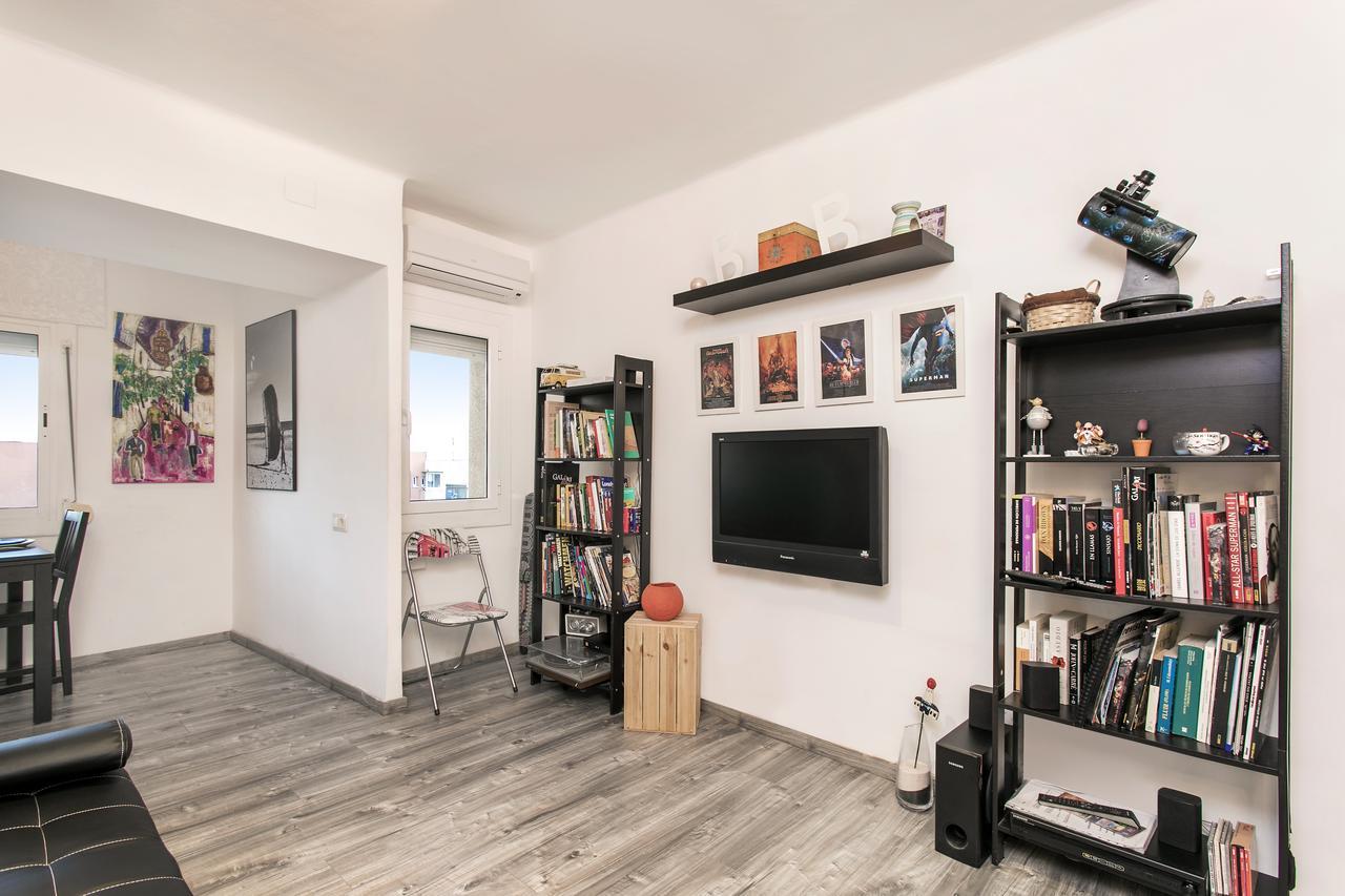 Apartamento Baba L'Hospitalet de Llobregat Exterior foto